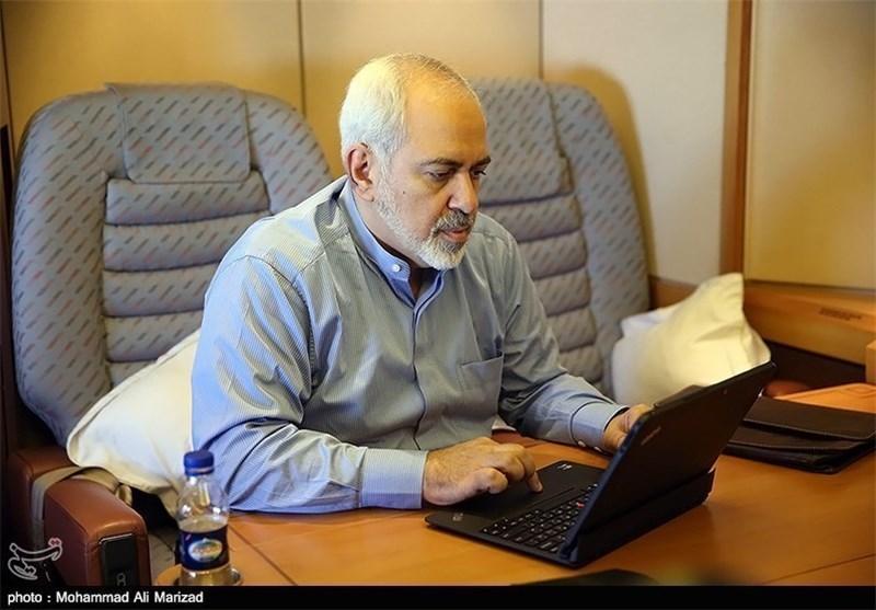 تیم مذاکره کننده هسته ای ایران راهی عمان شد