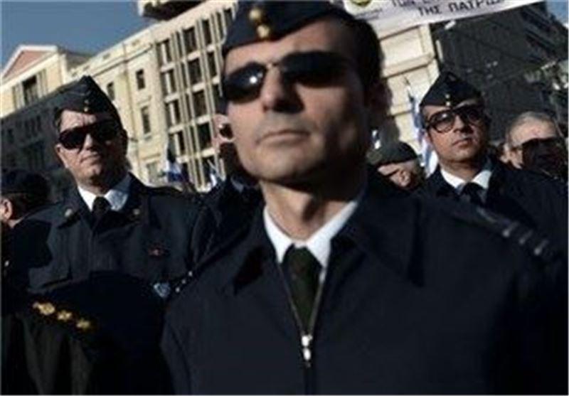 تظاهرات نظامیان یونان در اعتراض به سیاست های مالی