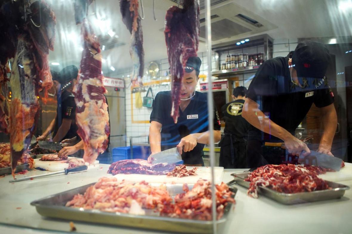 ممنوعیت خوردن گوشت سگ و گربه در یکی از شهرهای چین