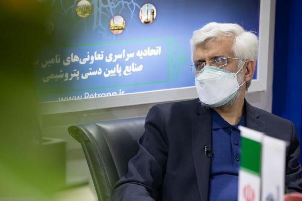 بازدید جلیلی از چهاردهمین نمایشگاه ایران پلاست و دیدار با تولیدکنندگان